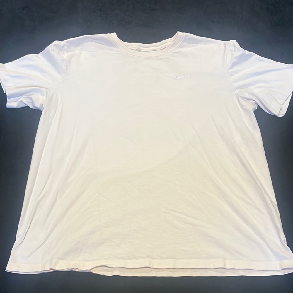 Nike Men's Light Pink T-Shirt